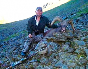 bighorn snow sheep hunt image